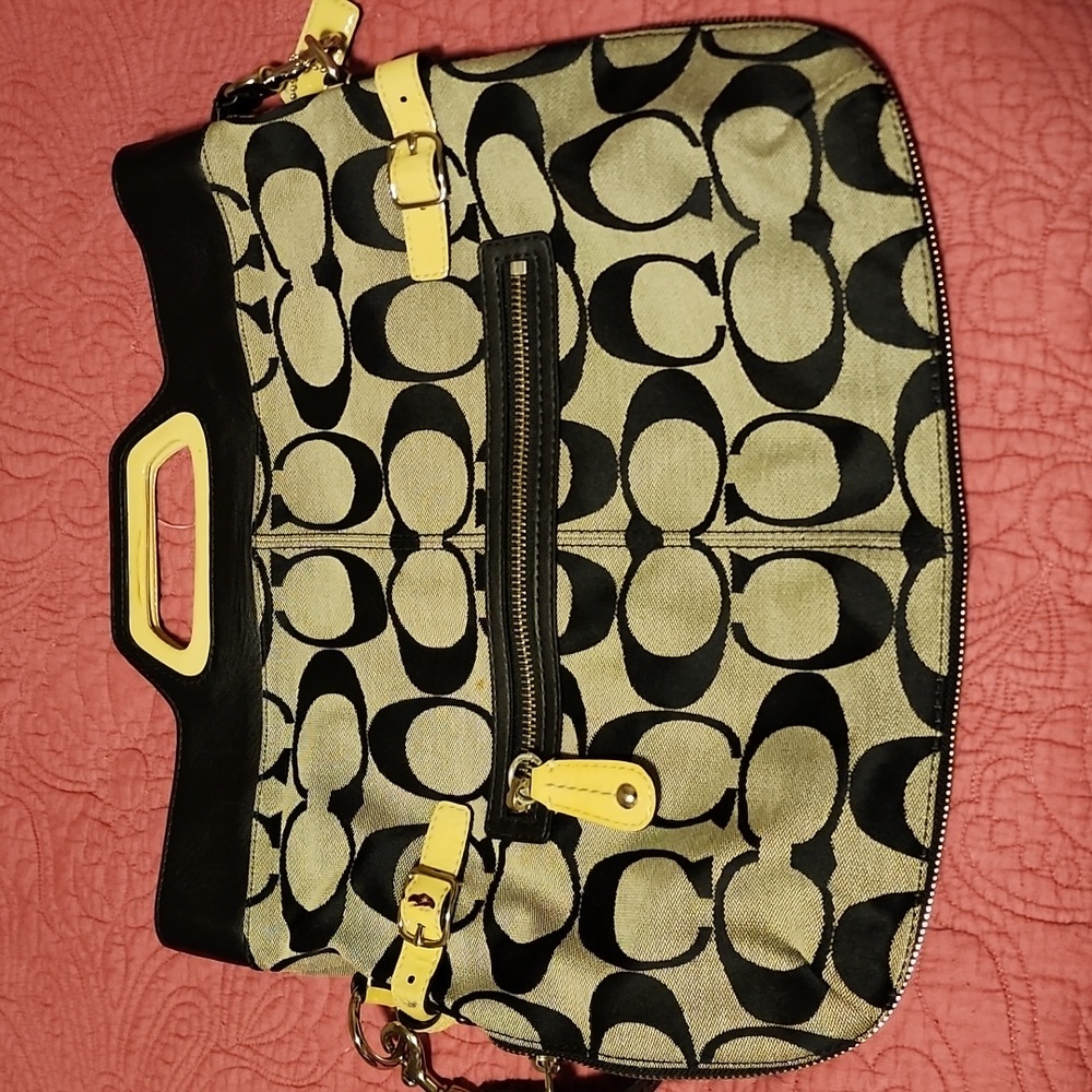 Black Coach Shoulder Purse with Magnetic Handles